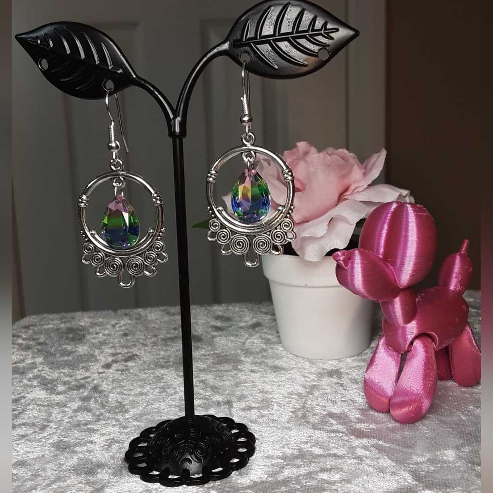 Handmade Silvertone Dangle Earrings With rainbow Crystal - Picture 4 of 5